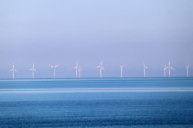 The offshore wind power industry in Japan is rapidly expanding due to the country’s commitment to renewable energy and technological advancements. Learn why you should enter the market now!